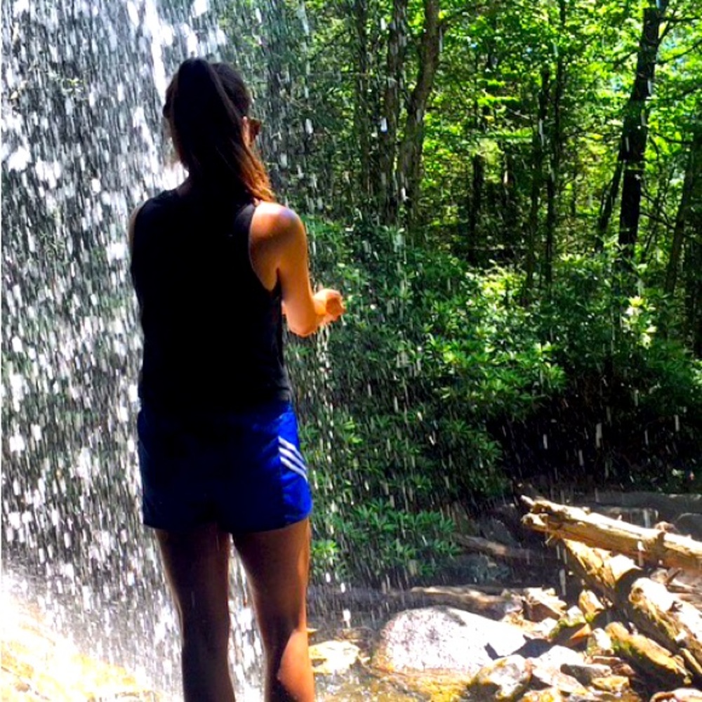 Meet your Posher, Riss